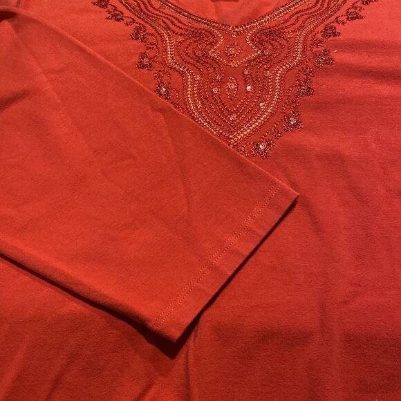 JM Collection Woman’s Embroidered Top - Picture 3 of 4